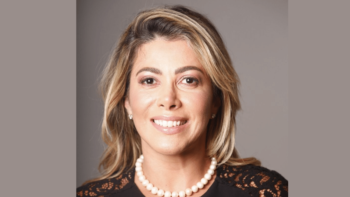 Cláudia Angélica Martinez