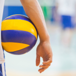 No ambiente empresarial, o voleibol inspira liderança colaborativa e fortalece o espírito de equipe, como ressalta Alfredo Moreira Filho.