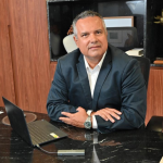 Elmar Juan Passos Varjão Bomfim destaca como IA e gêmeos digitais estão revolucionando a qualificação de grandes obras, trazendo mais precisão e eficiência.