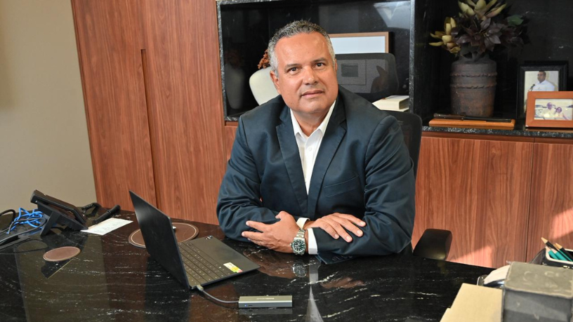 Elmar Juan Passos Varjão Bomfim destaca como IA e gêmeos digitais estão revolucionando a qualificação de grandes obras, trazendo mais precisão e eficiência.