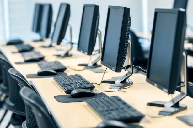 Cursos de tecnologia gratuitos no Ceará ampliam oportunidades para jovens e fortalecem o mercado digital