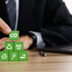 No cenário da construção sustentável, Valderci Malagosini Machado destaca como a economia circular na fabricação de artefatos de cimento transforma resíduos em estratégia inteligente de negócio e vantagem competitiva.