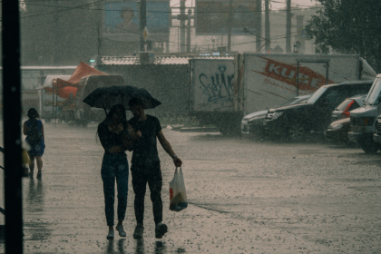Fortaleza entra em semana de chuvas; veja a previsão e os cuidados recomendados para os próximos dias